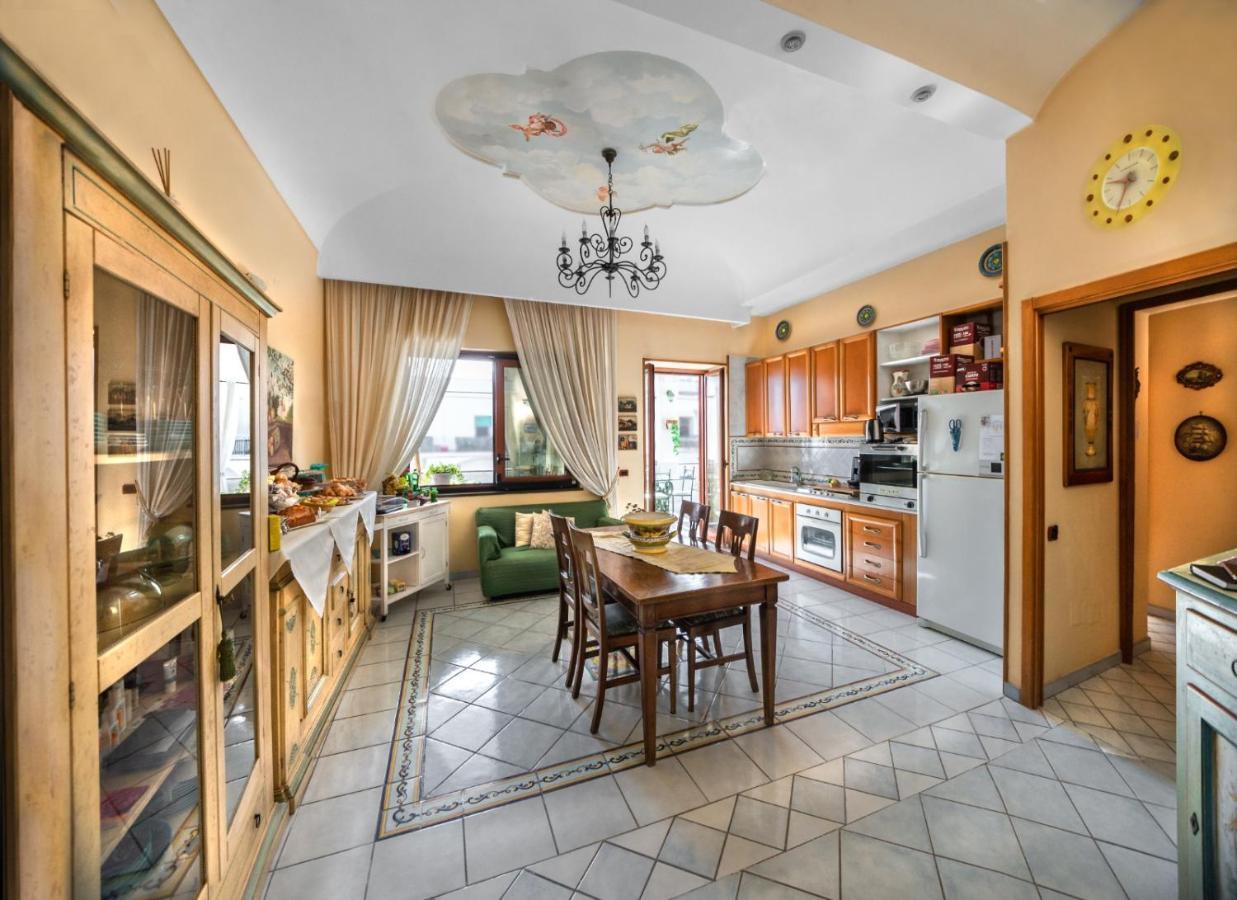 Bed and Breakfast La Finestra Sul Mare Іскія Екстер'єр фото