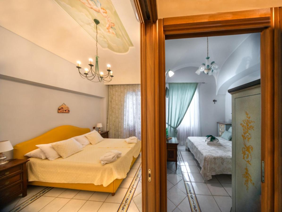 Bed and Breakfast La Finestra Sul Mare Іскія Екстер'єр фото