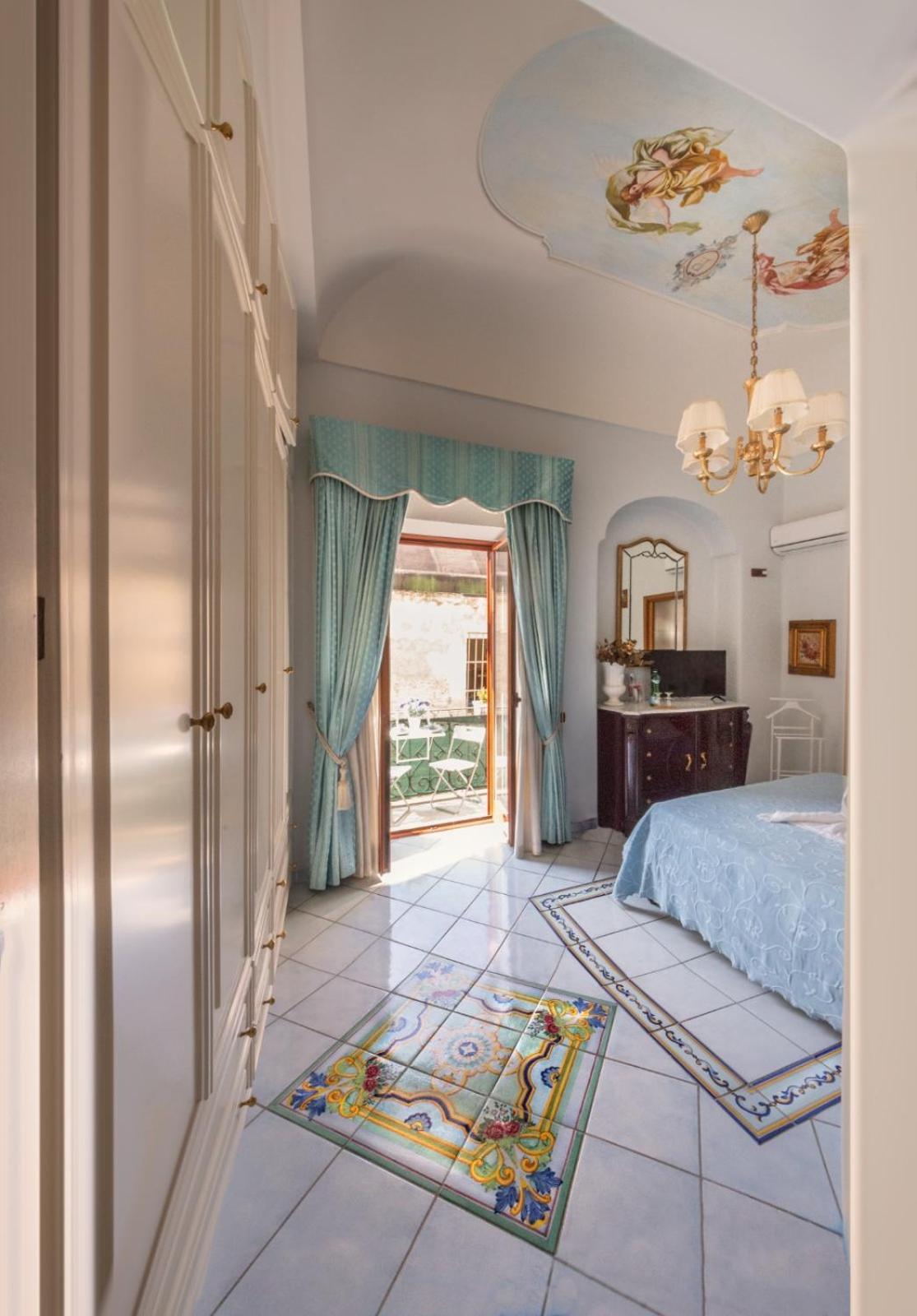 Bed and Breakfast La Finestra Sul Mare Іскія Екстер'єр фото